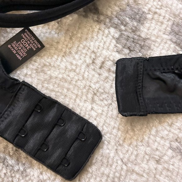 Victoria Secret Purple Satin and Black Lace Very Sexy Lined Demi Bra 34DD - Picture 3 of 5